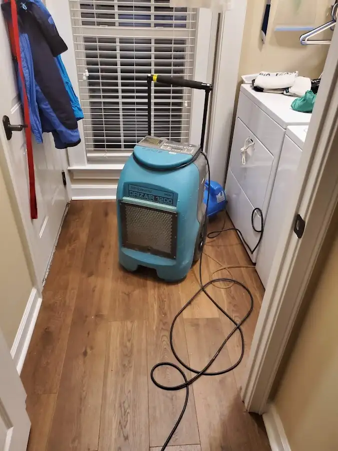 Commercial dehumidifier deployed for Flood Damage Cleanup in Kahaluu